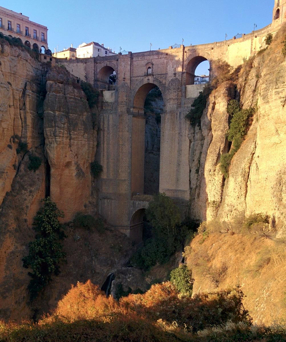 Ronda puente Neuvo