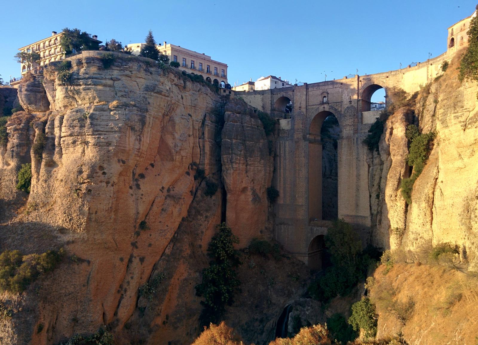 Ronda puente Neuvo