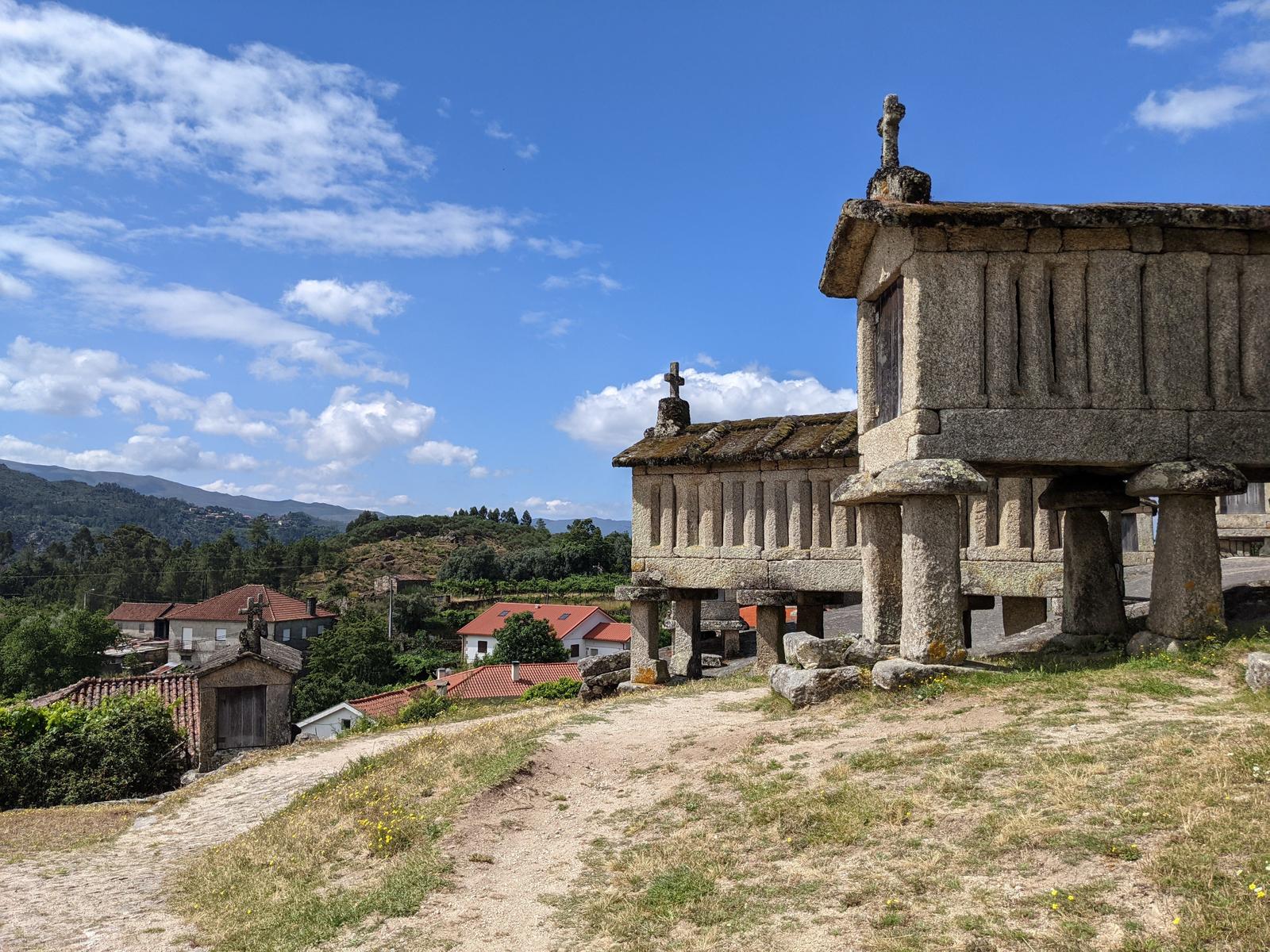 hike to soajo