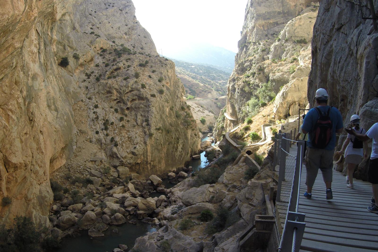 Caminito del rey queue