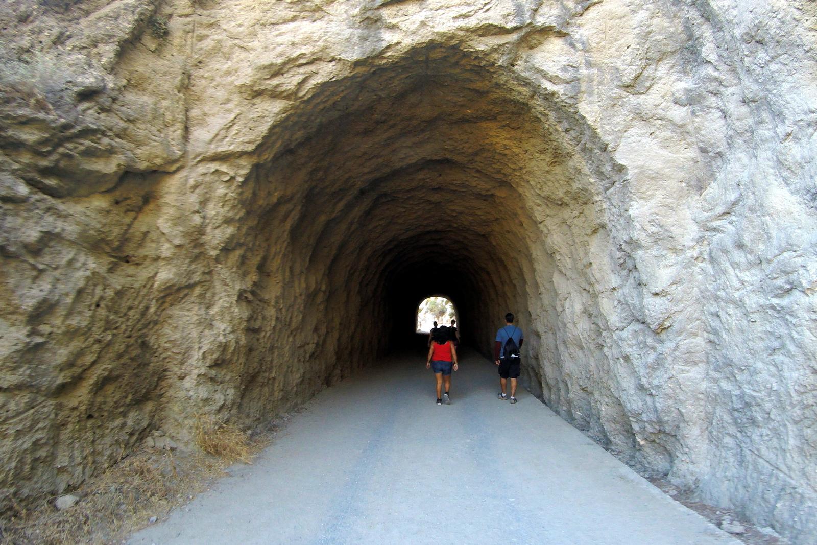 Caminito del rey tunnel start