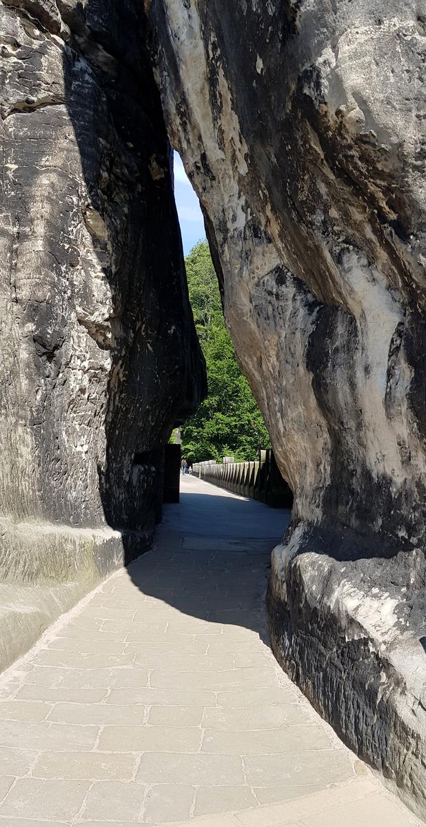 Bastei narrow passage