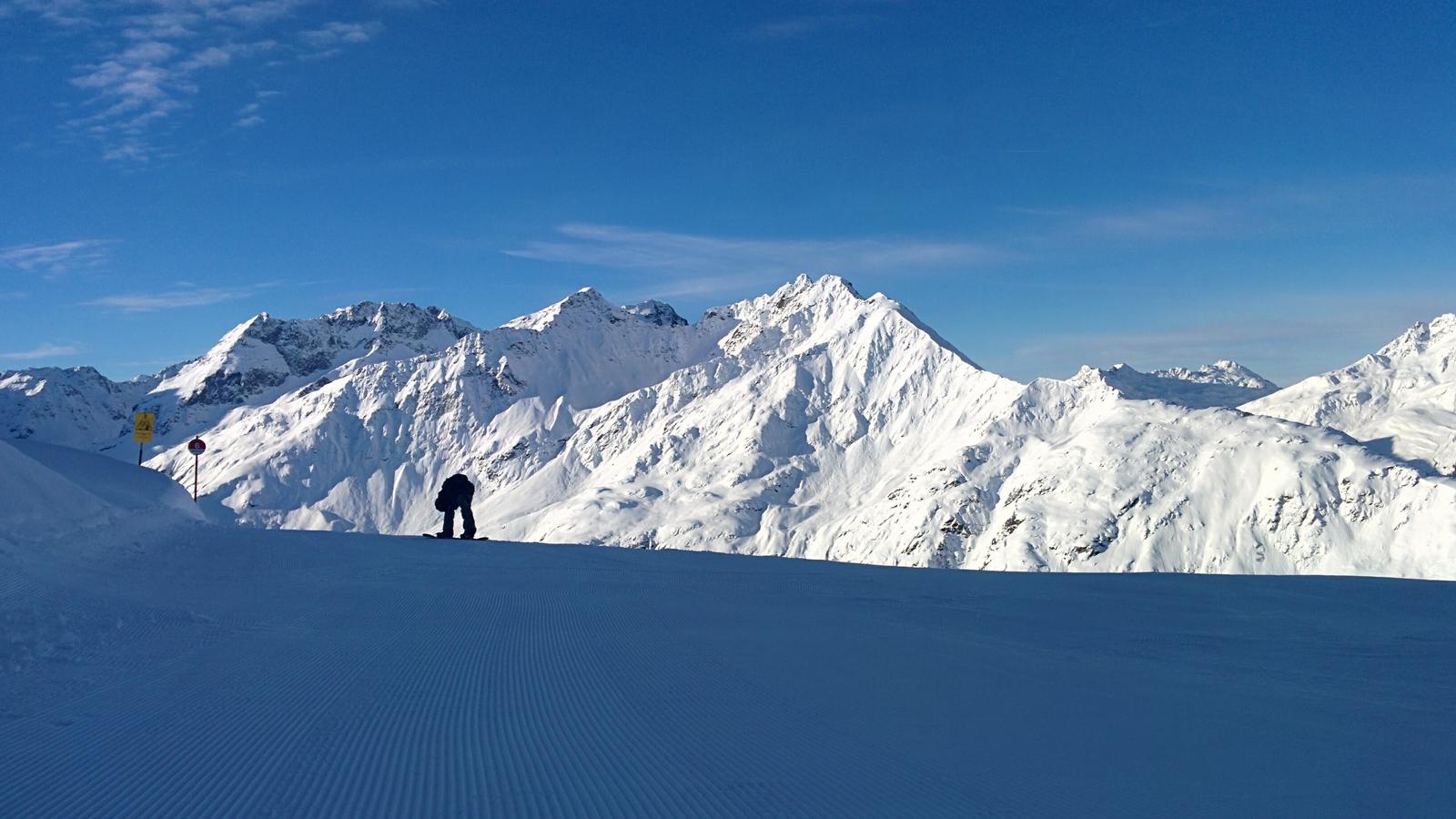 St Anton bluebird