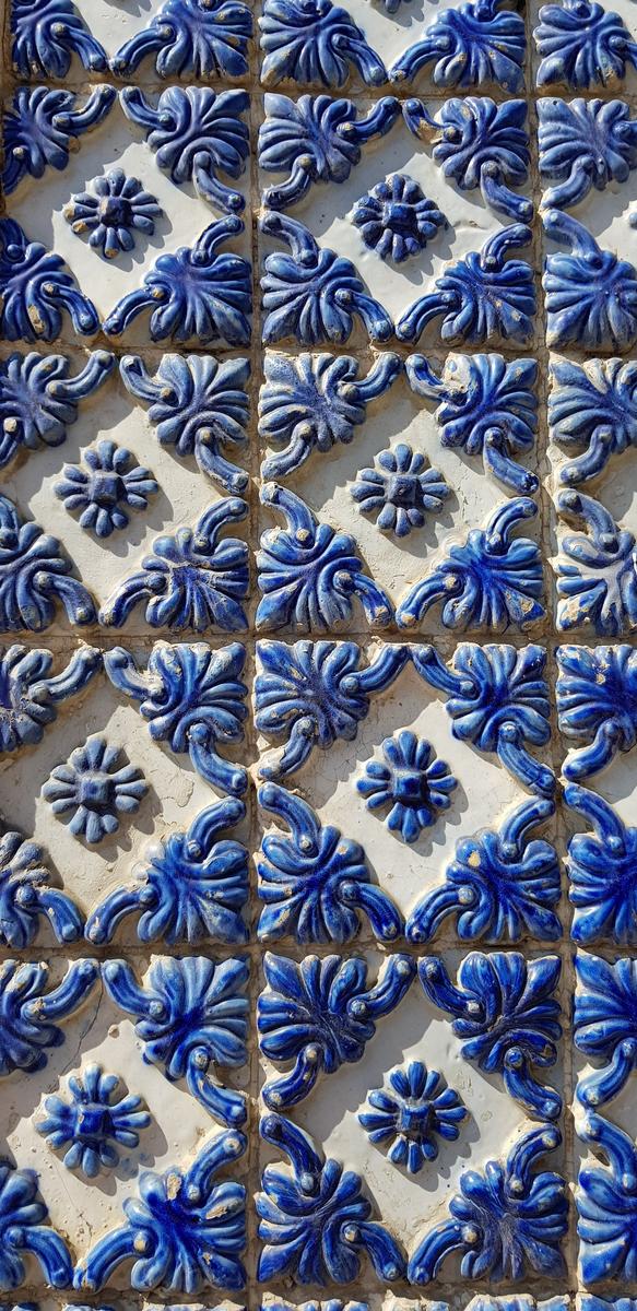 Lisbon lapa blue tile