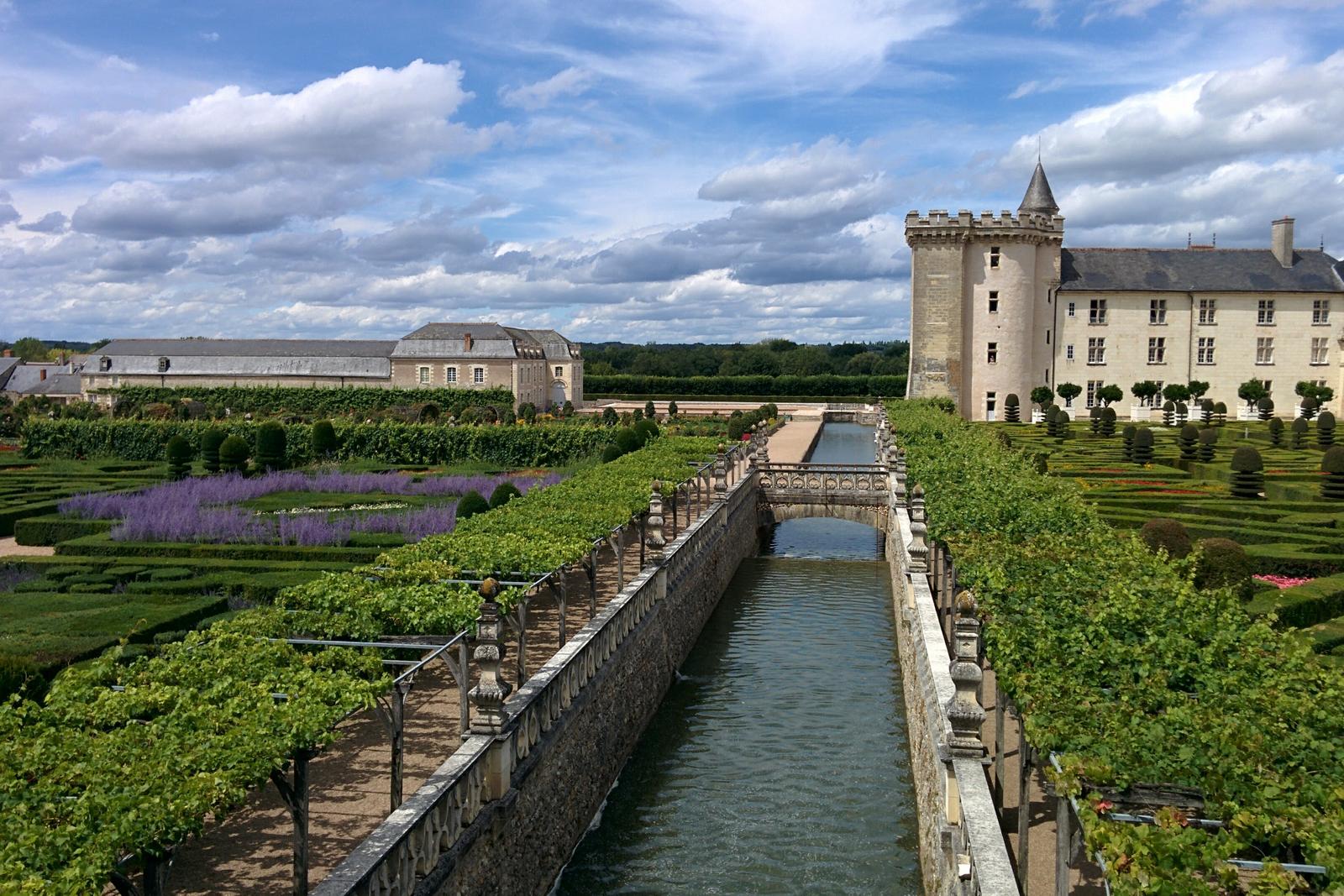 Villandry Chateau water